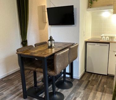 Saint-Nicolas-la-Chapelle Apartment | La Tanière de Sven - Vue Montagne