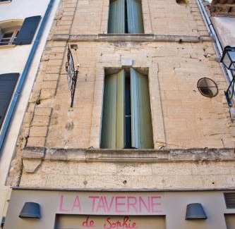 Uzes Hotel | La Taverne