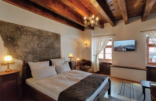 Sighisoara House | La Teo Pensiune si Pivnita