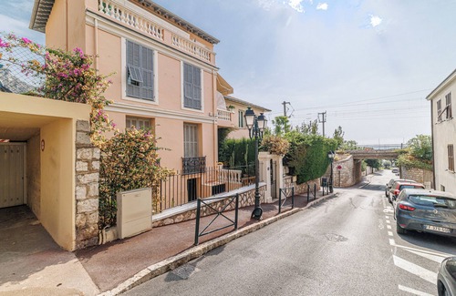 Beaulieu-sur-Mer Apartment | La terrasse de Bracco proche plage, gare, WIFI