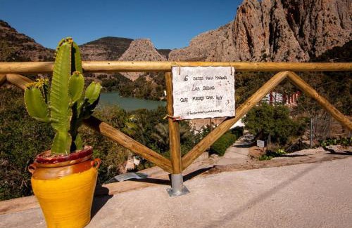 El Chorro Apartment | La Tienda de Miguel