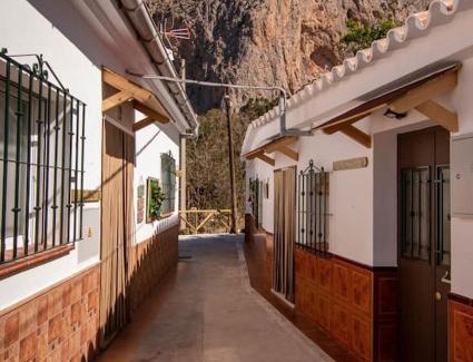 El Chorro Apartment | La Tienda de Miguel