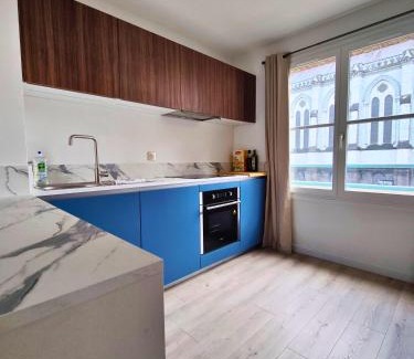 Old Lille Apartment | La treille Vieux-Lille - 4 pers - Parking