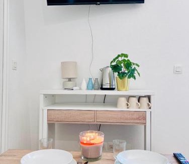 Saint-Maurice Apartment | La Vie en Bleu - Studio proche de Paris