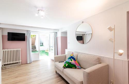 Auch Apartment | La vie en rose - appartement cosy - centre ville
