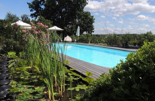Saint-Loubes Villa | La Villa D'Ô Détente in the heart of the Bordeaux vineyards