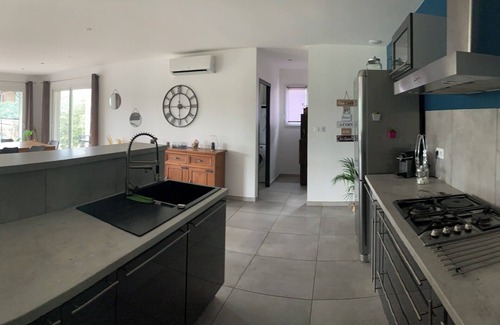 Saint-Jean-du-Pin Villa | La Villa du Serre Dans les Cévennes Avec Piscine et vue Imprenable sur le Massif