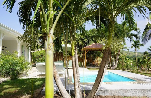 Le Vauclin Villa | LA VILLA LES 4 COLIBRIS, 3 ch, piscine avec une vue imprenable sur la montagne