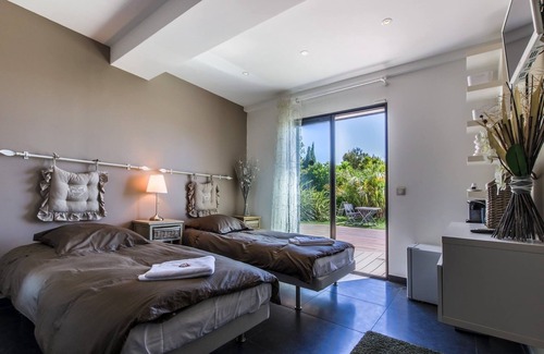 Cavalaire-sur-Mer House | La Villa Louancelie