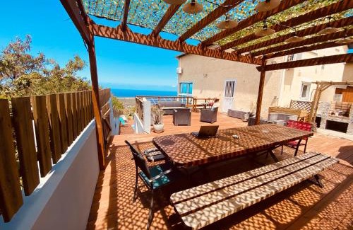 L'Etang-Sale Villa | La Villa Lyla