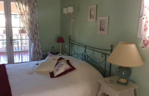 Ventabren Bed & Breakfast | La Villa Rosalie