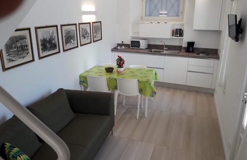 Malcesine House | "LA VILLETTA" A BEAUTIFUL HOUSE WITH A WONDERFUL VIEW OF THE LAKE (CIN IT023045C227ZL8UXN)