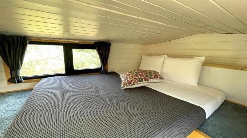 Alora House | La Vista Huma by Tiny Away