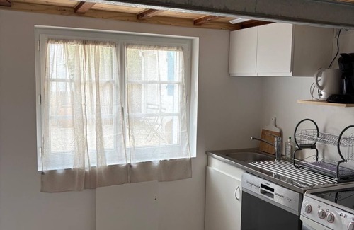 Barbatre House | La voile blanche, a stopover with your feet in the water