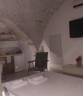 Old Town Cisternino Apartment | La Volta del Conte-Holiday Home Centro Storico