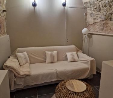 Pierrevert Apartment | La Voute