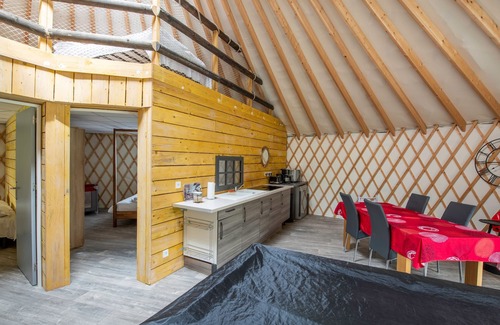 Jumieges House | La Yourte de Jumièges - séjour insolite avec jacuzzi en normandie