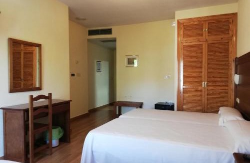 Pinos Genil Hotel | Labella María