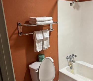 Norfolk - Virginia Beach Hotel | labh inc Motel