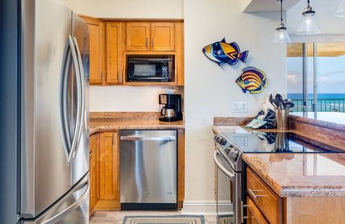 Kahana Resort | LABOR DAY SAVINGS!-12th floor PENTHOUSE OCEANFRONT near Kaanapali Beach AC