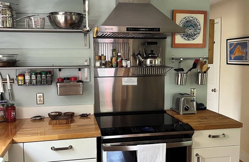 Vineyard Haven House | Labor Day September escape with Car Ferry tickets Aug 30th to Sept 6th!