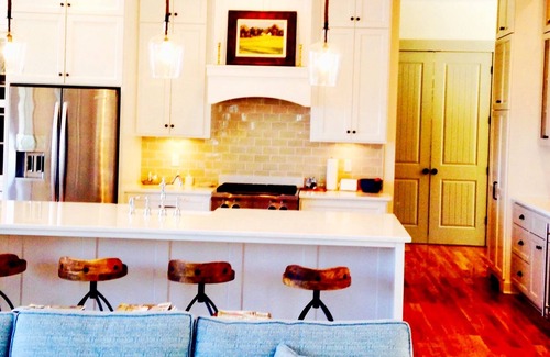 Lynchburg House | Labor Day Weekend !! Southern Living Home on Tims Ford!! BEST view on the lake!