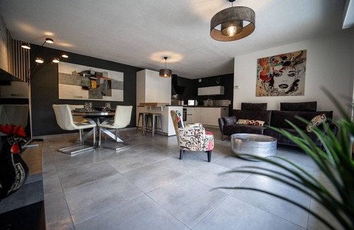 Saint-Jorioz Condo | Lac et montagnes, charmant appartement au calme pour 4 personnes