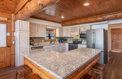 Phelps Cabin | Lac Vieux Desert, fishing, families, wifi