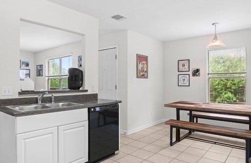 San Antonio House | Lackland AFB Military and Pet friendly!