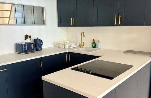 St. Helen's Apartment | Ladbroke Grove hidden Gem