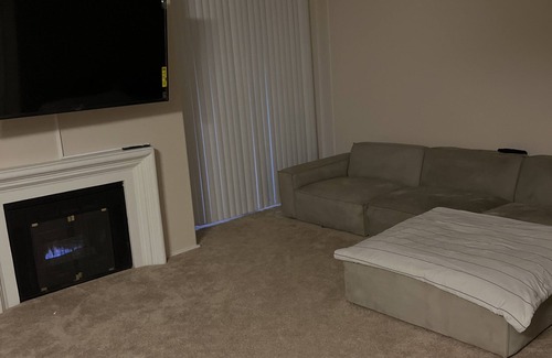 Ladera Heights Apartment | LADERA HEIGHTS APARTMENT