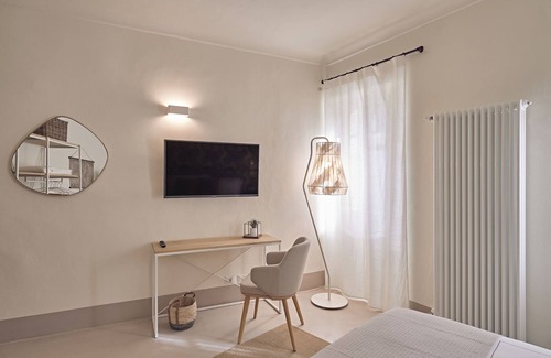 Ivrea Hotel | LaDue LeMongolfiere
