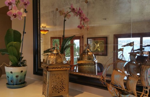 Bryn Mawr-Skyway House | Lady Blue on Lake Washington, paradise awaits you!