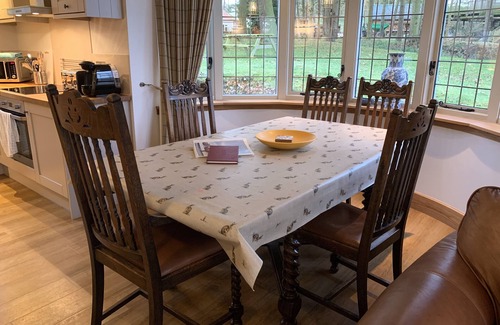 Newport-On-Tay Apartment | Lady Bluebell's Apartment - luxury apartment close to St Andrews and Dundee