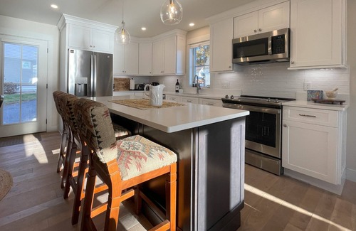 Laconia House | Lady of The Lake
