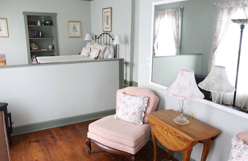 Stanardsville Bed & Breakfast | Lafayette Inn