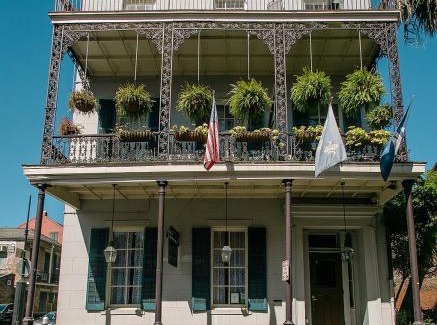 French Quarter Hotel | Lafitte Hotel & Bar