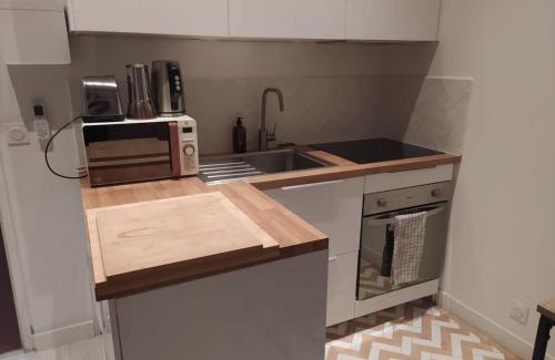 Noailles Apartment | LaFrenchCasa Noailles