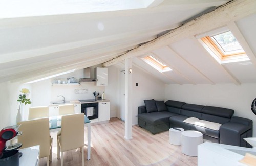 Laglio Apartment | Laglio Apartment Above George