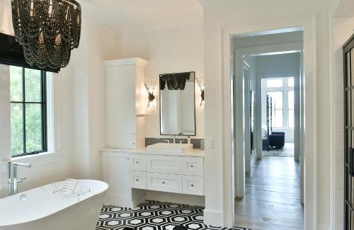 Palmetto Bluff House | Lagoon 5 Bedroom Moreland Village Home 5574