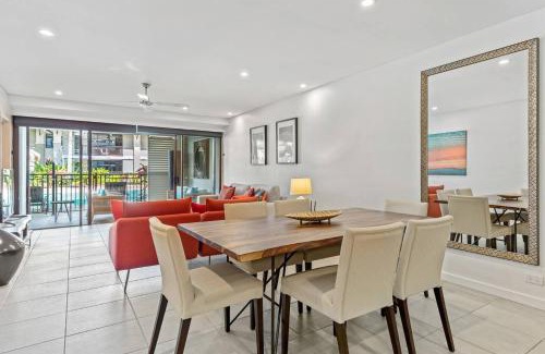 Port Douglas Apartment | Lagoon Breeze Swim-out Temple Resort Stay