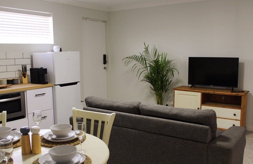 Yanchep Apartment | Lagoon Guesthouse