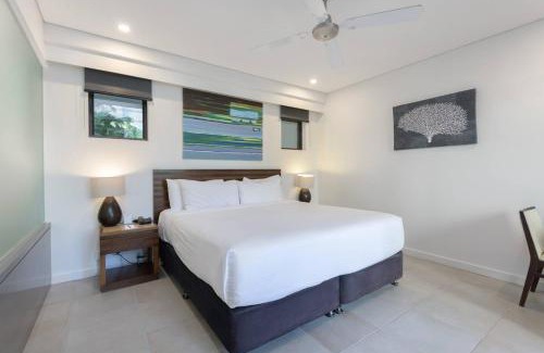 Port Douglas Apartment | Lagoon Hideaway - Swim out Nook at Temple Resort