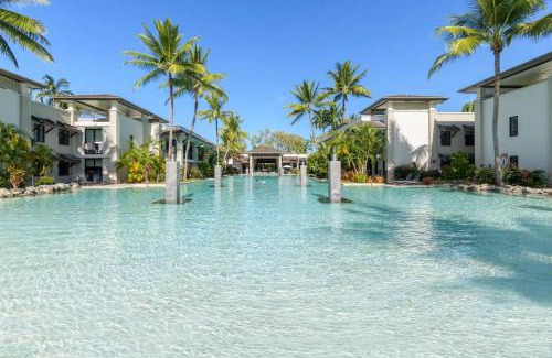 Port Douglas Apartment | Lagoon Hideaway - Swim out Nook at Temple Resort