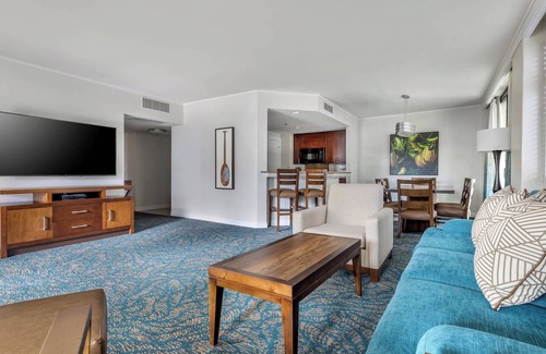 Waikiki Condo | Lagoon Tower! Family Friendly Resort! Beautiful Hilton Condo On Waikiki Beach!