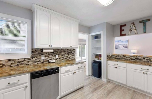 Ono Island House | Lagoona Vista Poolside Paradise