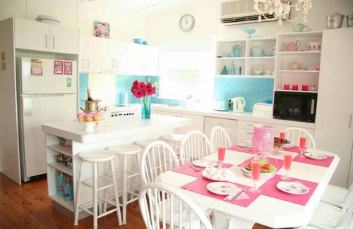 Hyams Beach House | Laguna Blue at Hyams Beach- with WIFI - Pet Friendly & 4pm check-out on Sundays