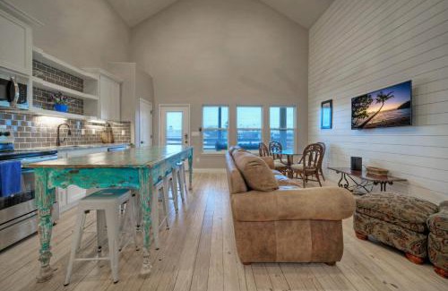 Flour Bluff House | Laguna Village Haven 2 Home Buyout Sleeps 28