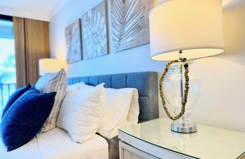 Historic Lahaina Front Street Apartment | Lahaina Shores Oceanfront Studio