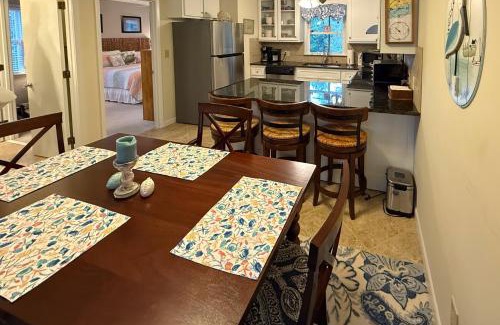 Emerald Isle House | Lakae Breakaway